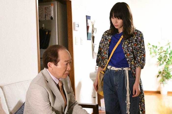 中村梅雀、吉岡里帆/「ごめん、愛してる」第3話より(画像提供:TBS)