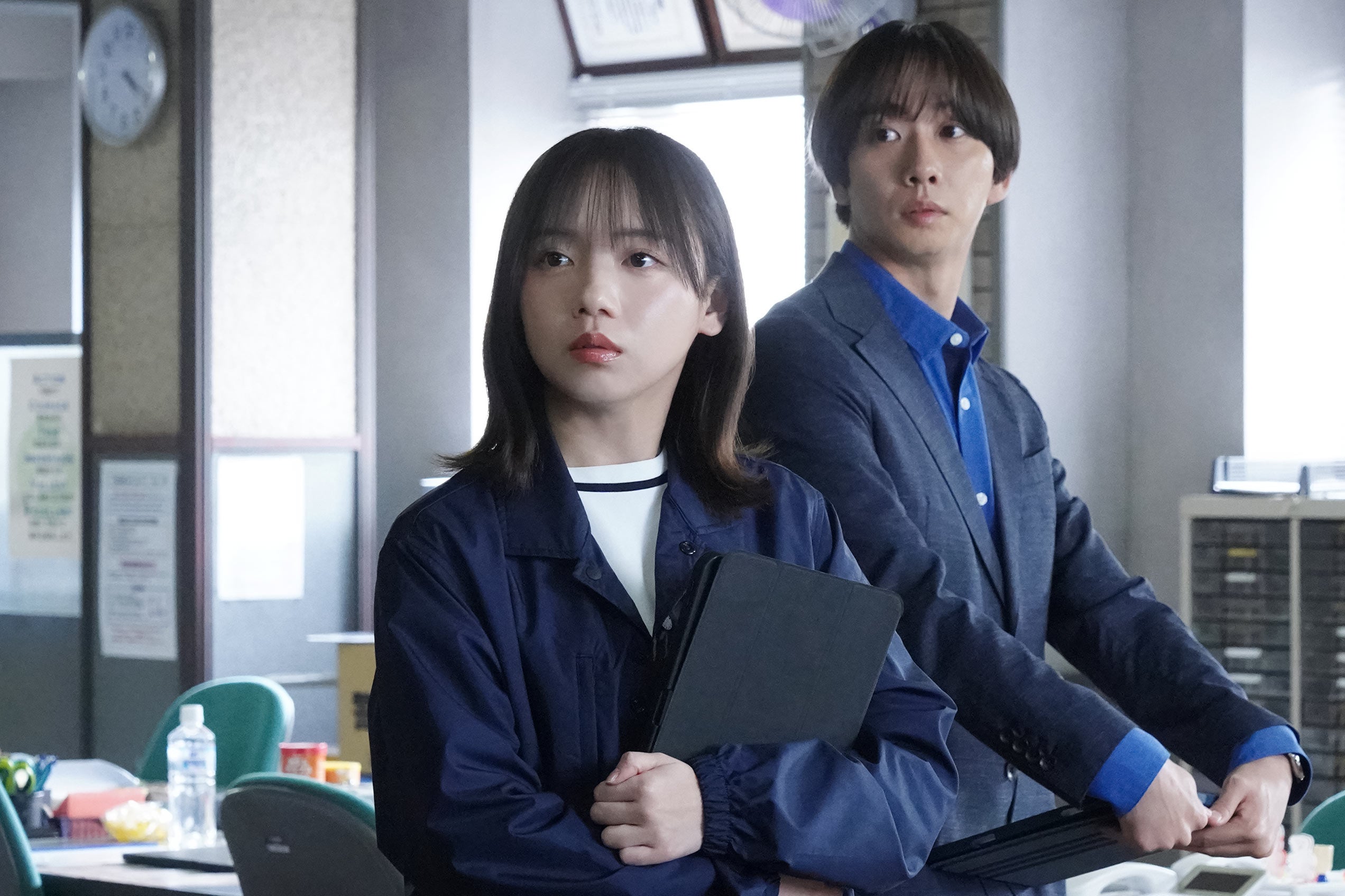 齊藤京子、中村海人「夫婦別姓刑事」第1話（C）フジテレビ