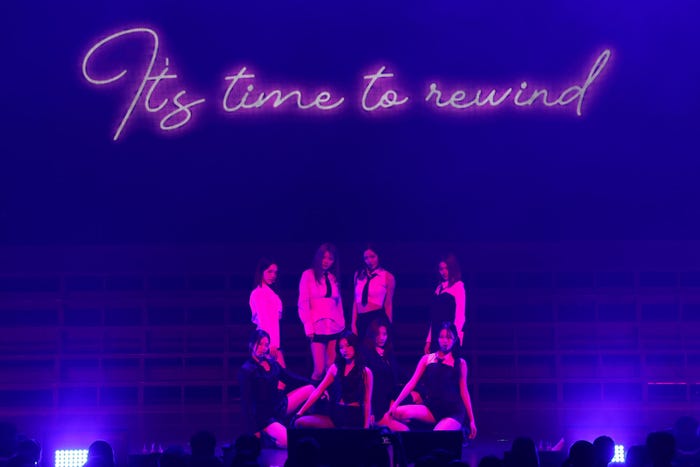 fromis_9「2022 fromis_9 concert<LOVE FROM.>IN JAPAN」より(P)&(C)PLEDIS Entertainment