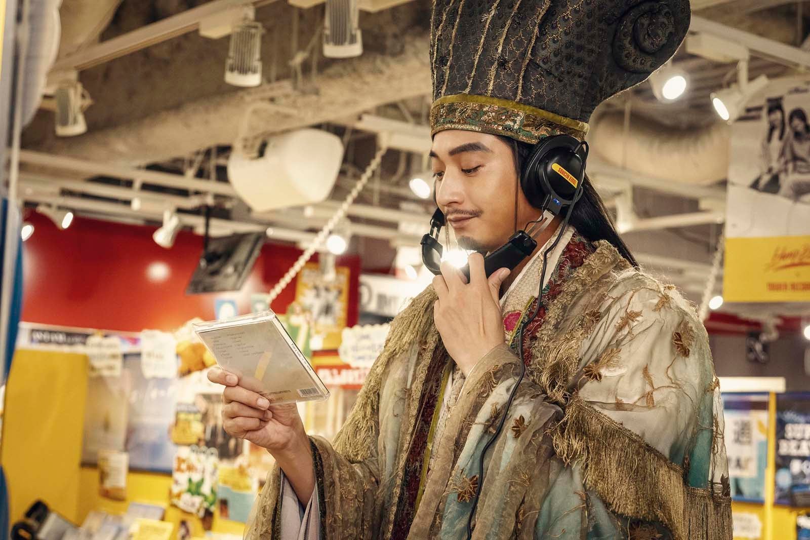 向井理「パリピ孔明」第9話より（C）フジテレビ