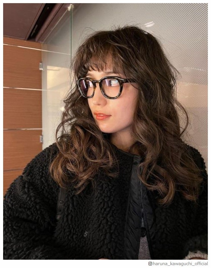 川口春奈、“Vaundy風”カールヘア姿公開に「可愛い」「似合ってる」の声