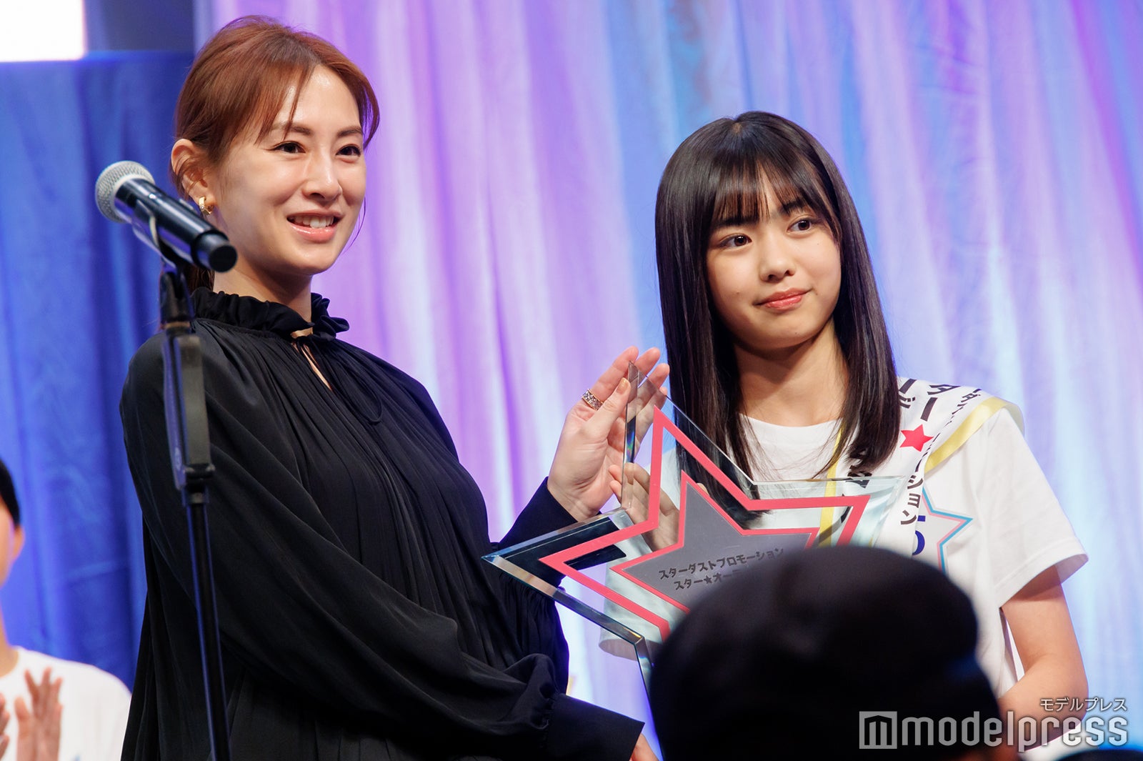北川景子、原田花埜さん（C）モデルプレス
