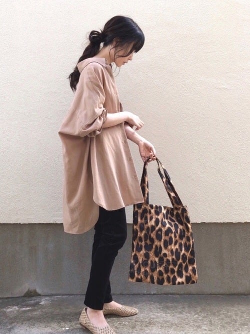 21春 今年らしく着こなすレギンスパンツ 旬の大人コーデにするコツは モデルプレス