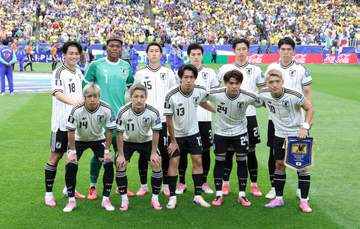 ええっ？！W杯帰国後、日本代表2人が訪れた下町の銭湯が！ 別々に…利用客も驚き 入浴料550円