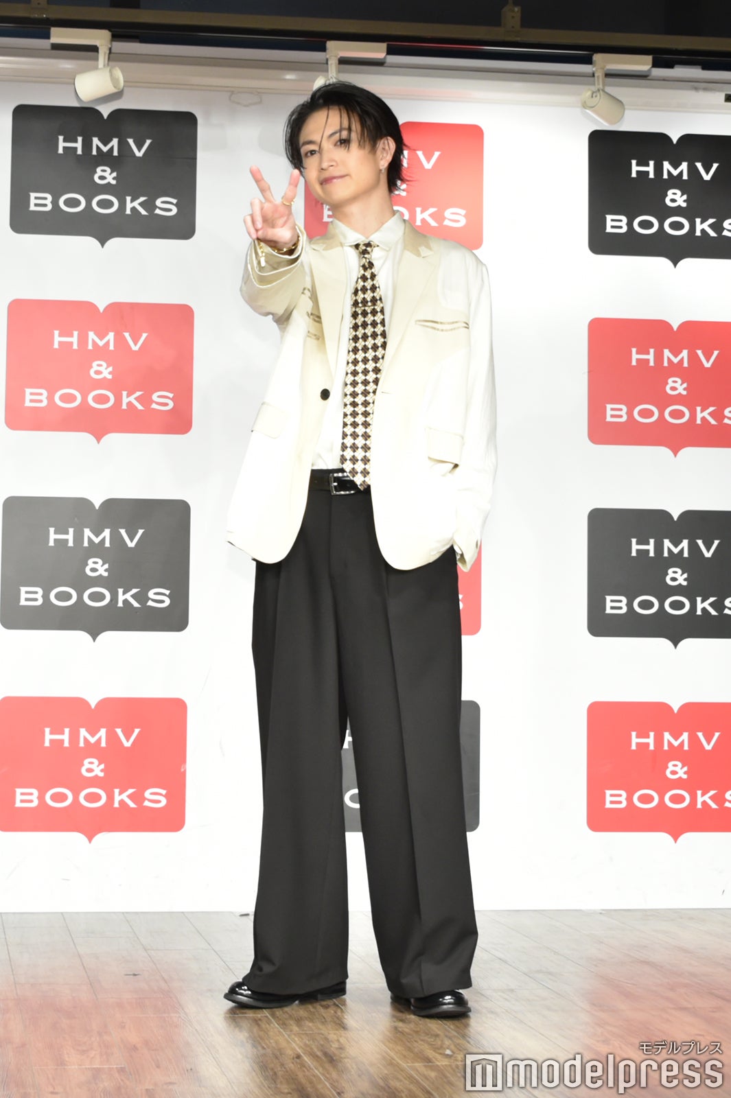 綱啓永（C）モデルプレス