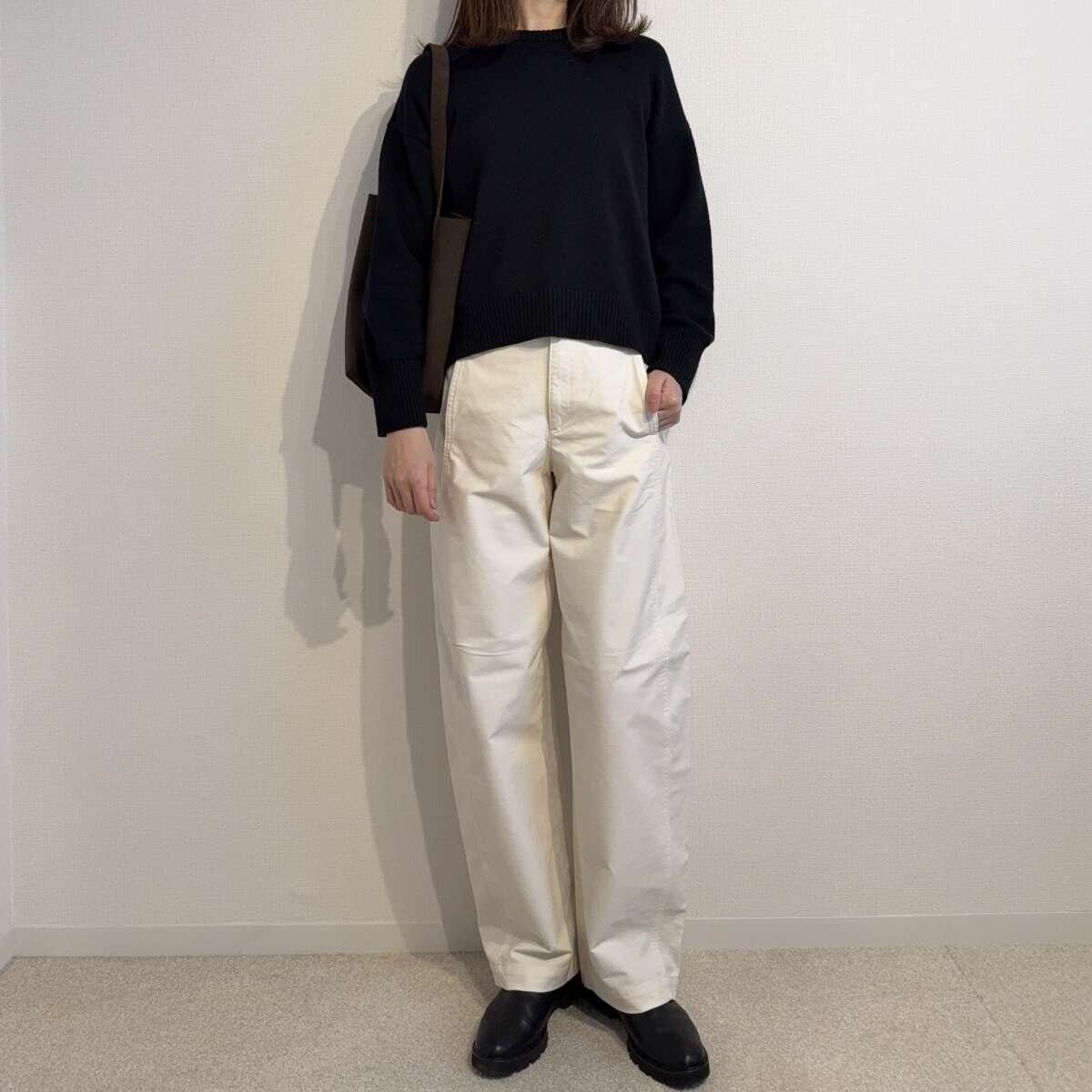 ユニクロジャージーバレルレッグパンツ ユニクロジャージーバレルレッグパンツとシンプルニットコーデ