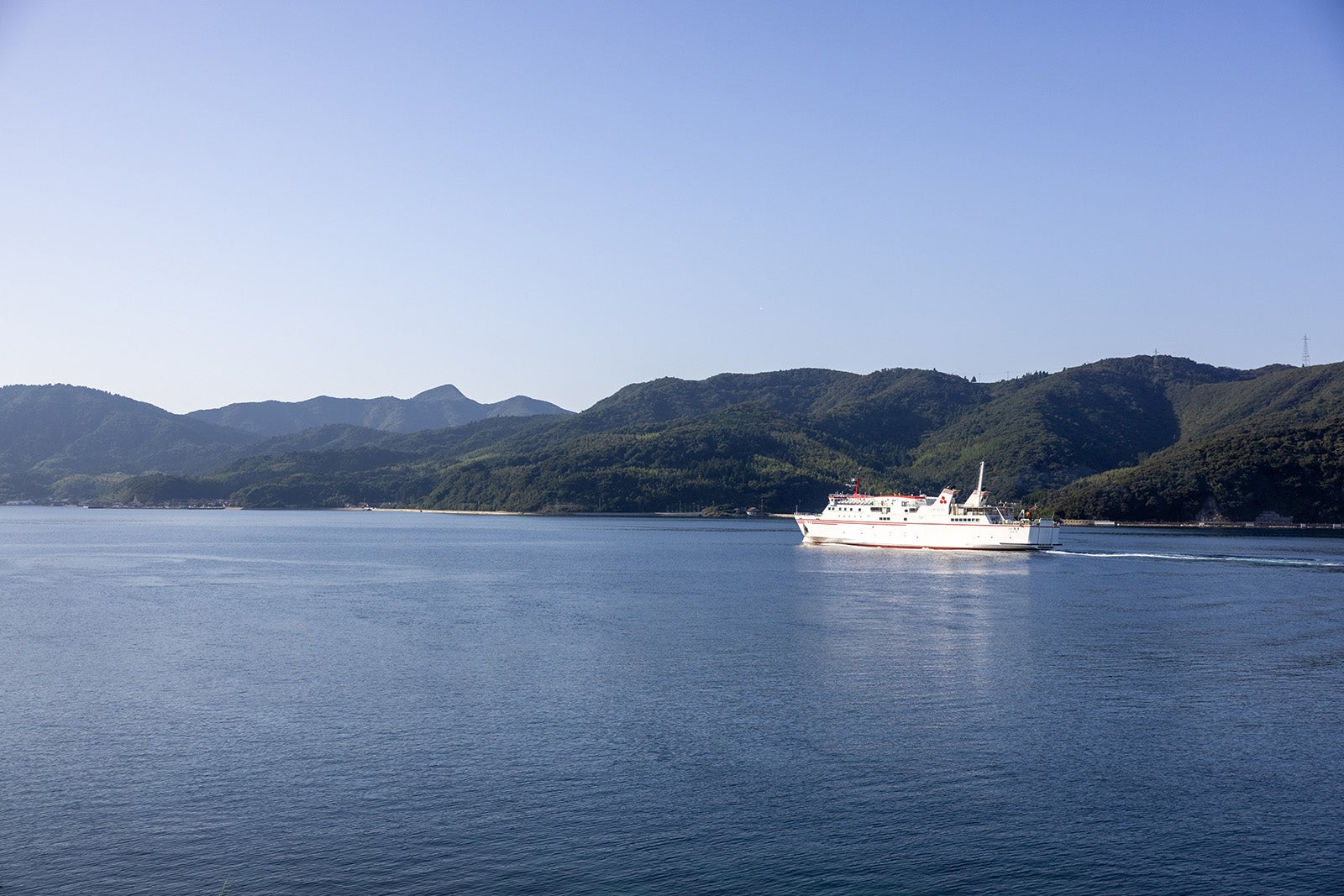 「未来をつくる島ホテル」より（C）TBS