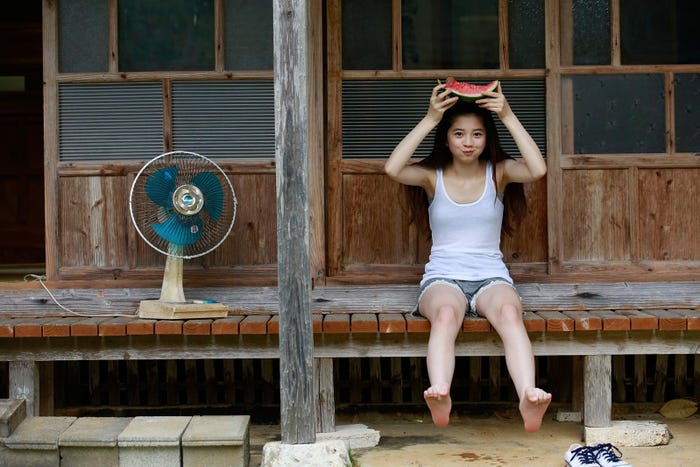 桜田ひより(C)桜田ひより1st写真集(仮)/東京ニュース通信社