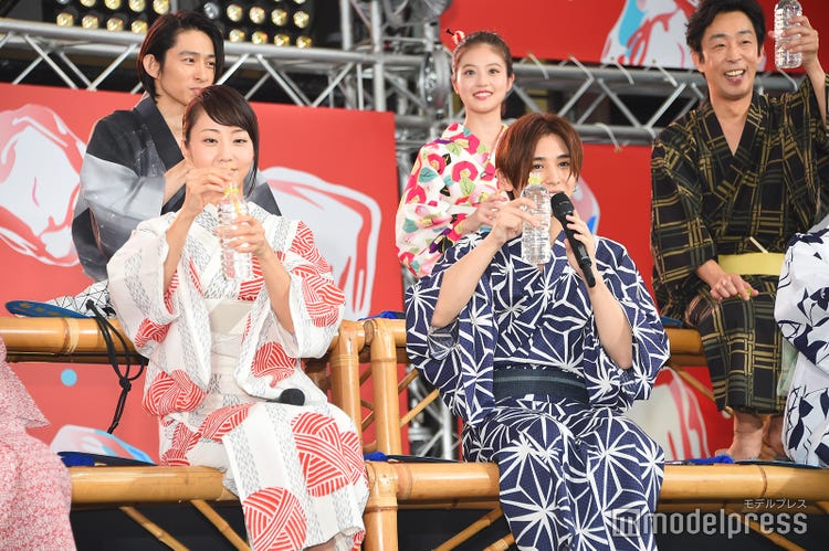 画像2 13 Hey Say Jump山田涼介 V6三宅健から溺愛 耳真っ赤 後頭部が可愛い セミオトコ モデルプレス