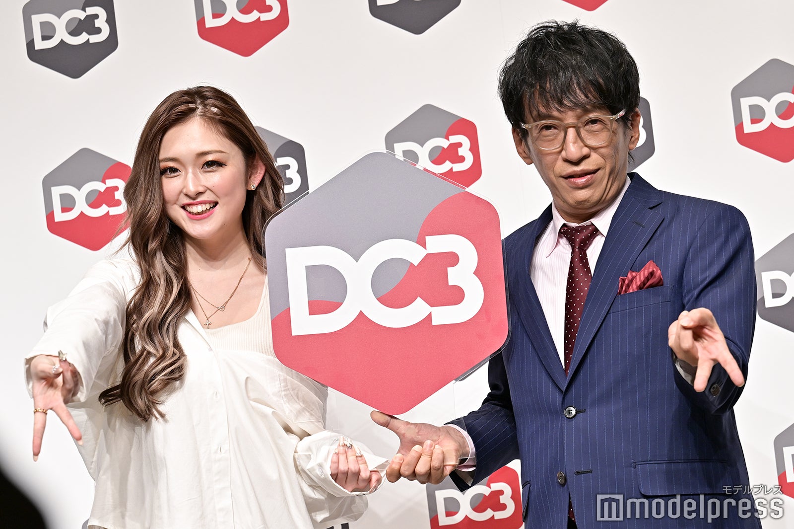 ゆうちゃみ、三上洋氏（C）モデルプレス