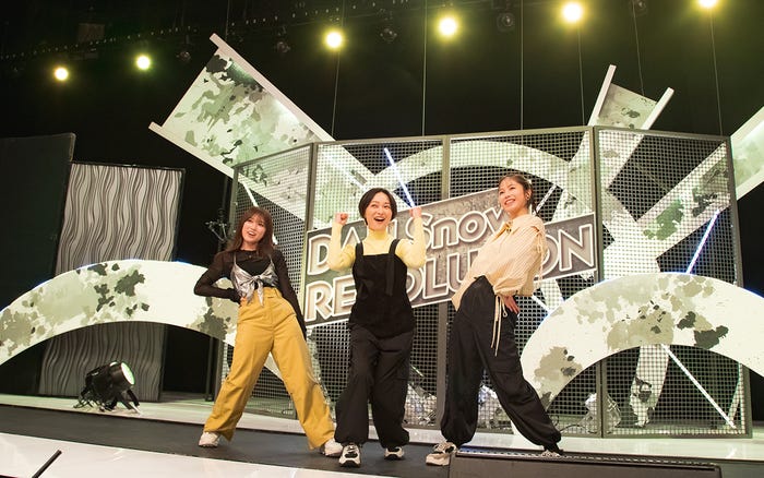 矢吹奈子、市井紗耶香、横山由依(C)TBS