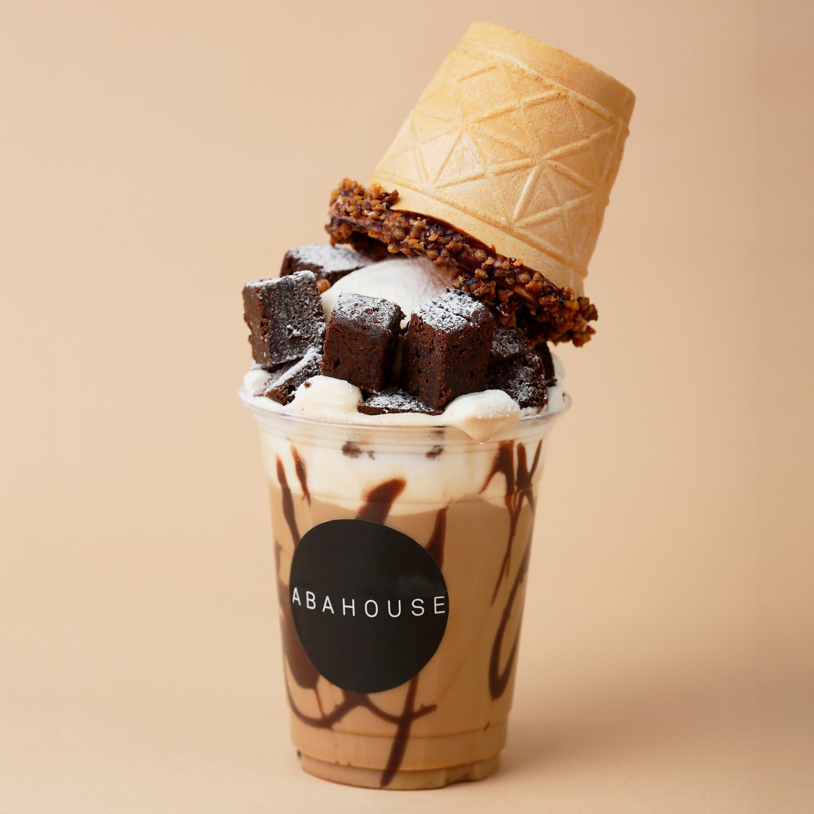 ワッフルショットスムージー モカブラウニー／画像提供：コンテンポラリープランニングセンター