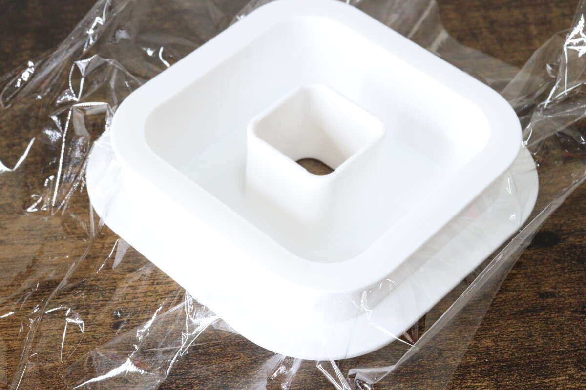 ダイソーのラップパッカーのラップをへこませる