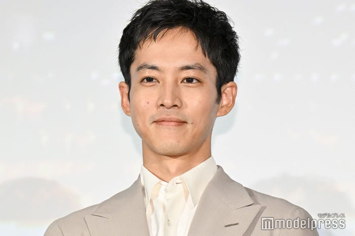 松坂桃李(C)モデルプレス