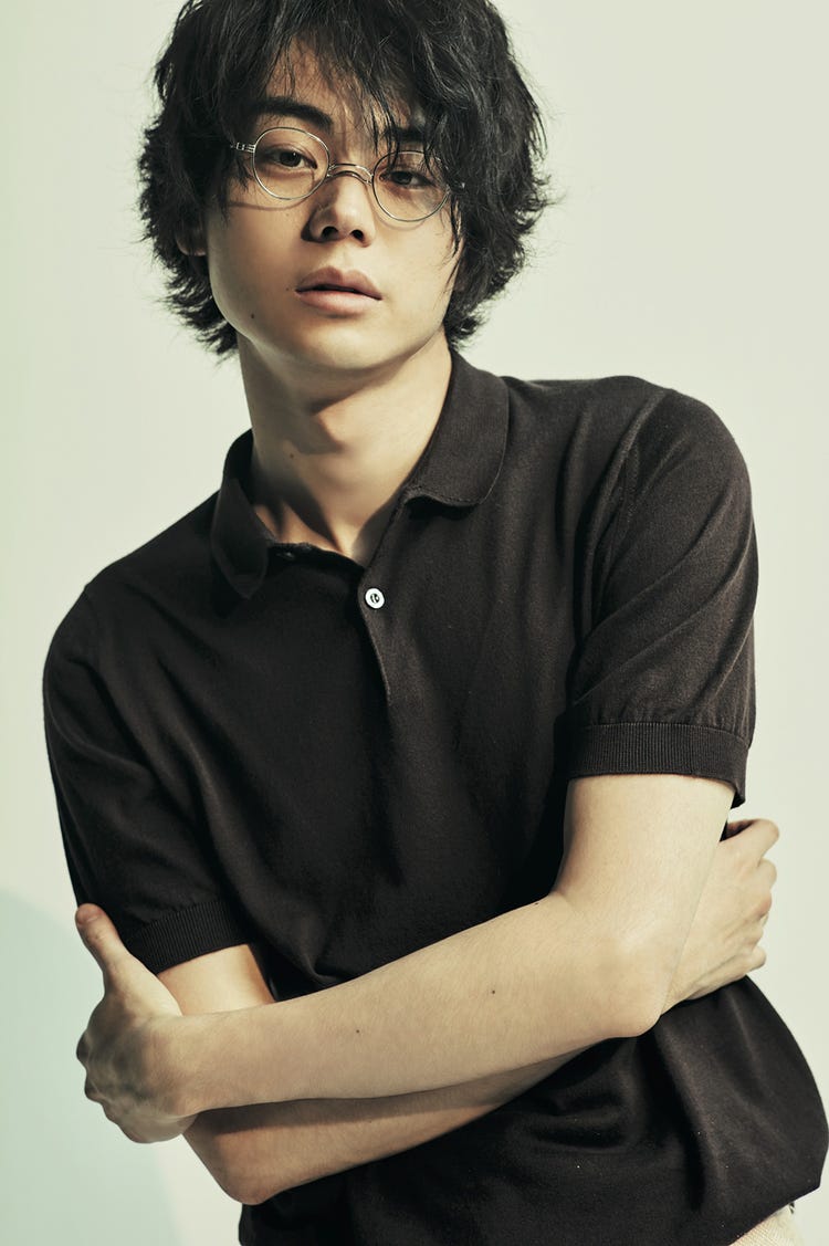 菅田将暉 メガネ姿の 地味男子 でもかっこいい 意外性を発揮 モデルプレス 菅田将暉 メガネ姿の 地味男子 でもかっこいい 意外性を発揮 モデルプレス