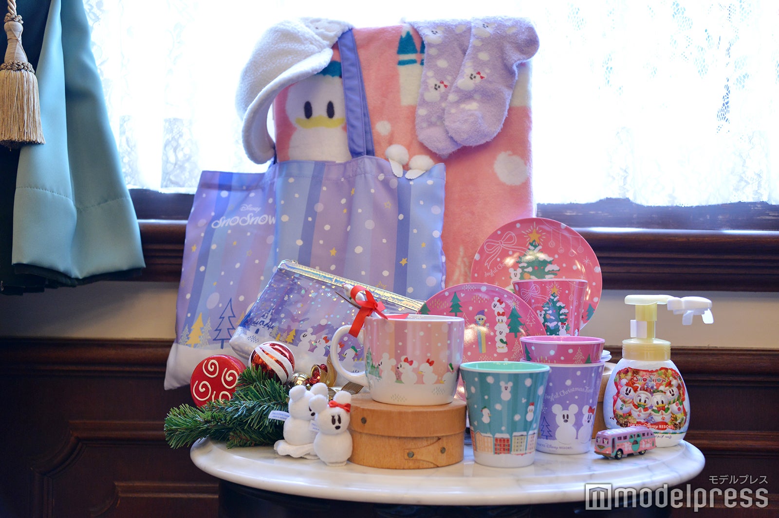 スペシャルグッズ（C）モデルプレス（C）Disney