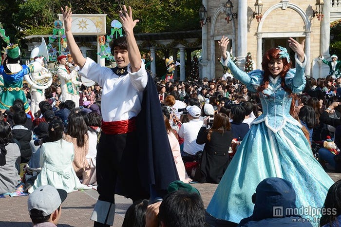 「ホリデーグリーティング・フロム・セブンポート」アリエル、エリック王子