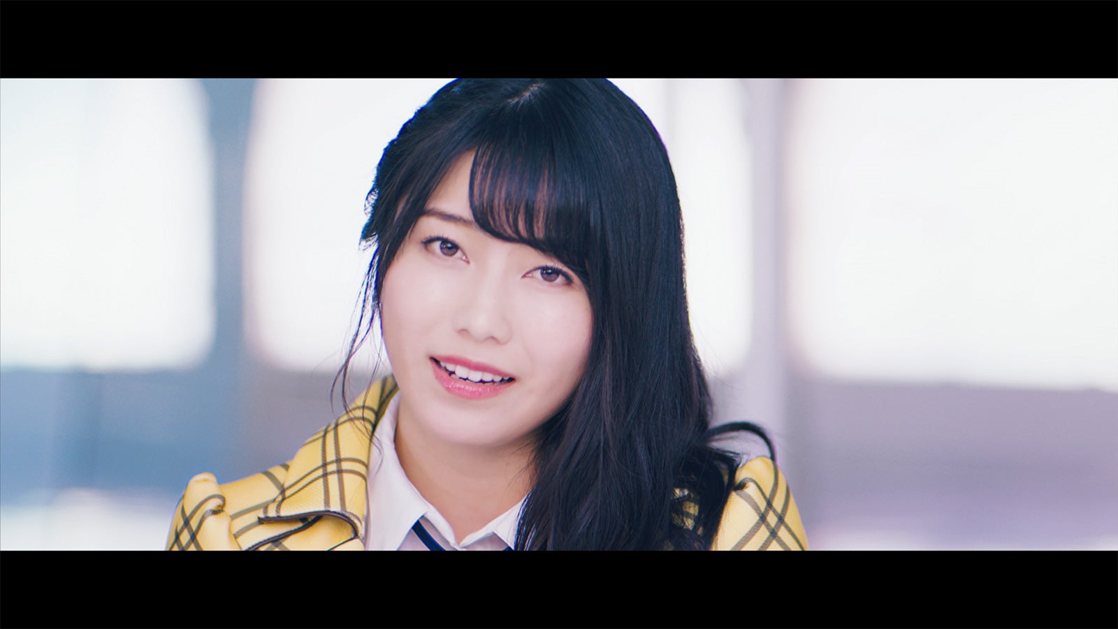 AKB48「センチメンタルトレイン」MVより（C）AKS／キングレコード