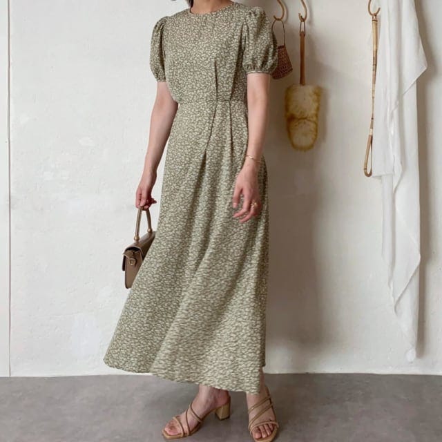 junoahの小花柄ロングワンピース