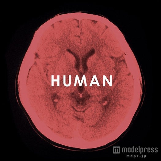 主題歌に起用された「暁」が収録されている最新アルバム「HUMAN」