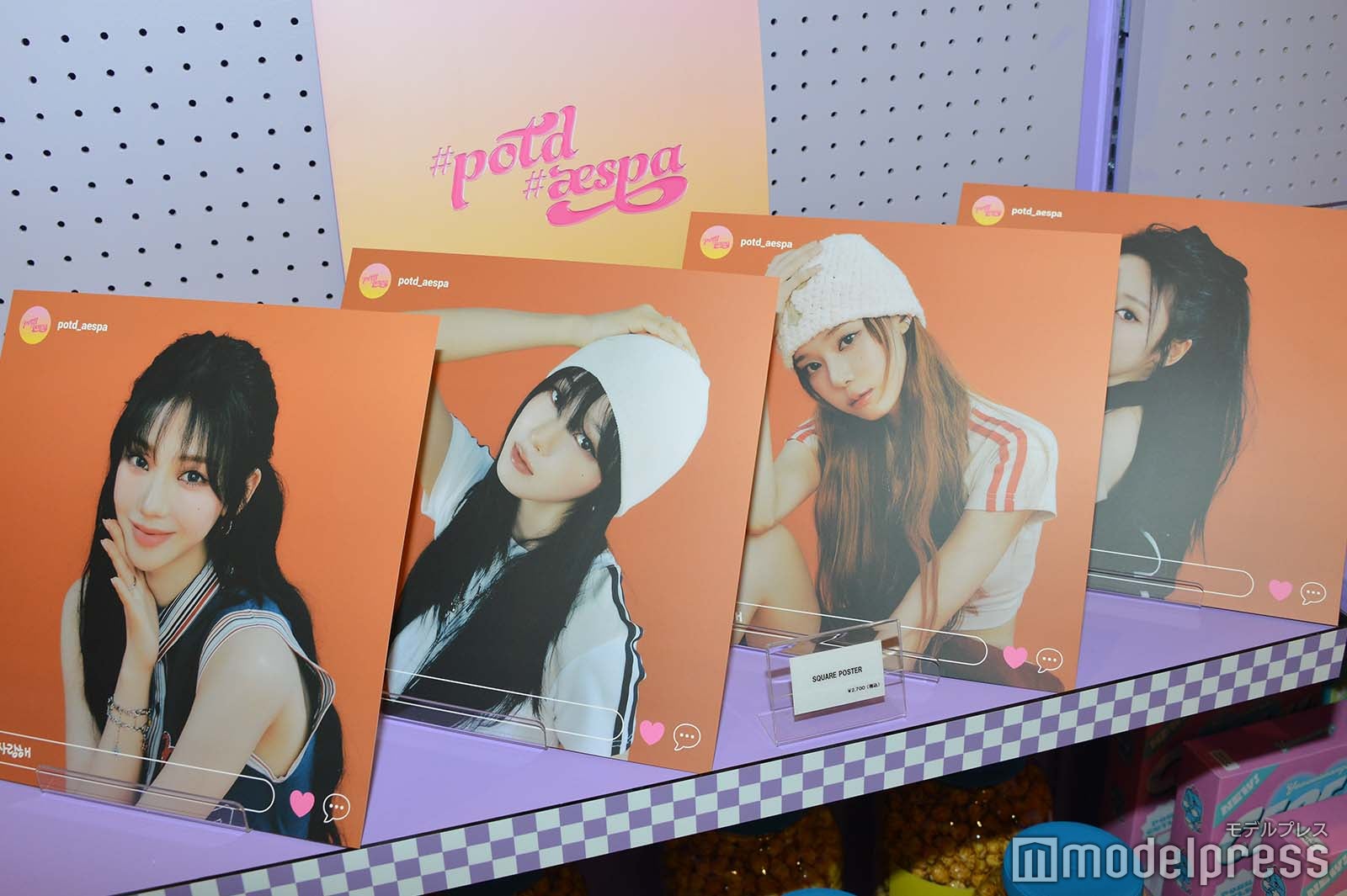「＃potd ＃aespa in Tokyo」内観（C）モデルプレス