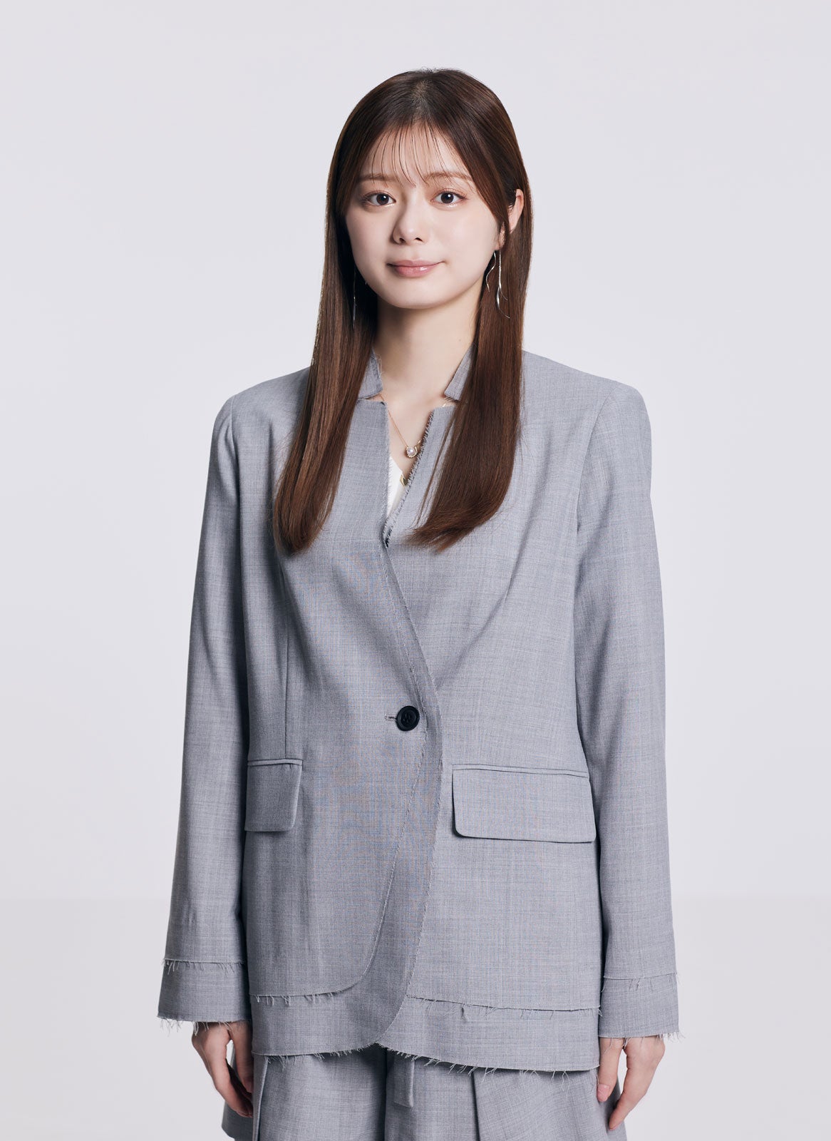 紺野彩夏（C）「復讐カレシ～溺愛社長の顔にはウラがある～」製作委員会・MBS