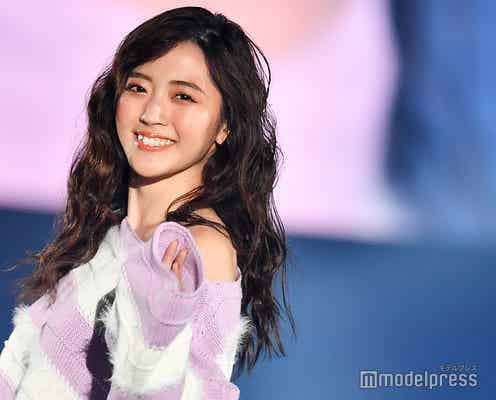 鈴木愛理、肩チラ見せ 笑顔全開ランウェイが可愛すぎる<TGC SHIZUOKA 2019>