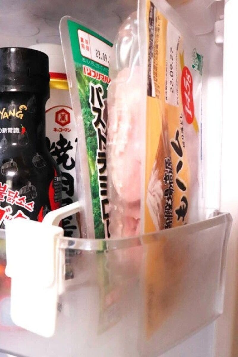 ダイソー　冷蔵庫ドアポケット仕切り