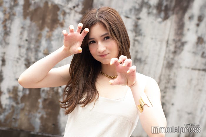 “オオカミポーズ”をしてもらいました! /Taki(C)モデルプレス