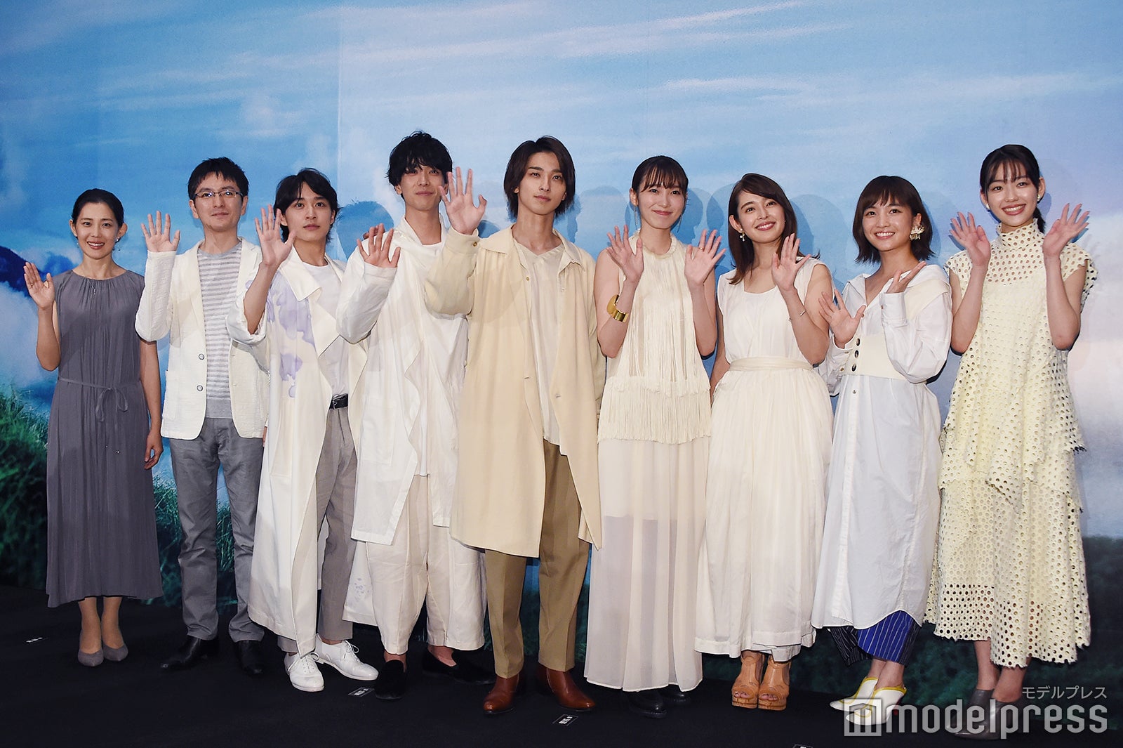 柳明菜監督、神前暁、松岡広大、黒羽麻璃央、横浜流星、飯豊まりえ、矢作穂香、松本妃代、中村里帆 （C）モデルプレス