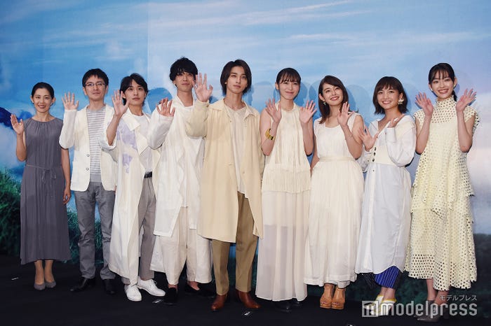 柳明菜監督、神前暁、松岡広大、黒羽麻璃央、横浜流星、飯豊まりえ、矢作穂香、松本妃代、中村里帆 (C)モデルプレス