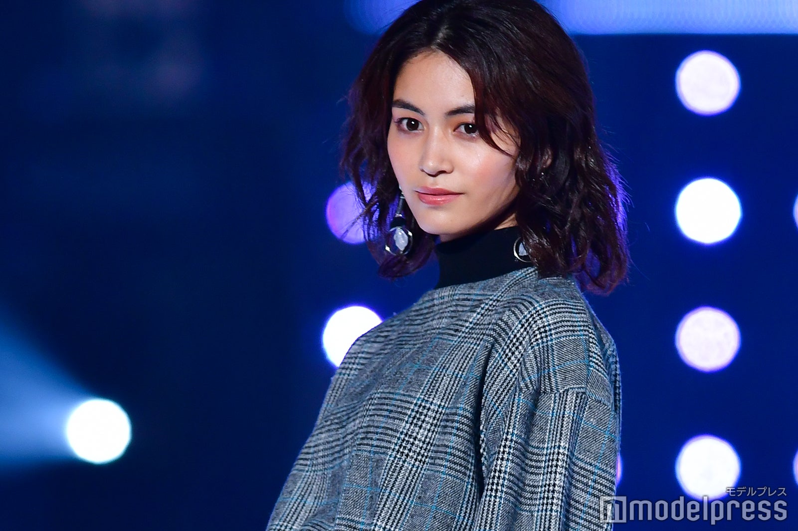 E-girls楓、ハンサム美脚にうっとり クールなランウェイに歓声＜TGC2018A／W＞