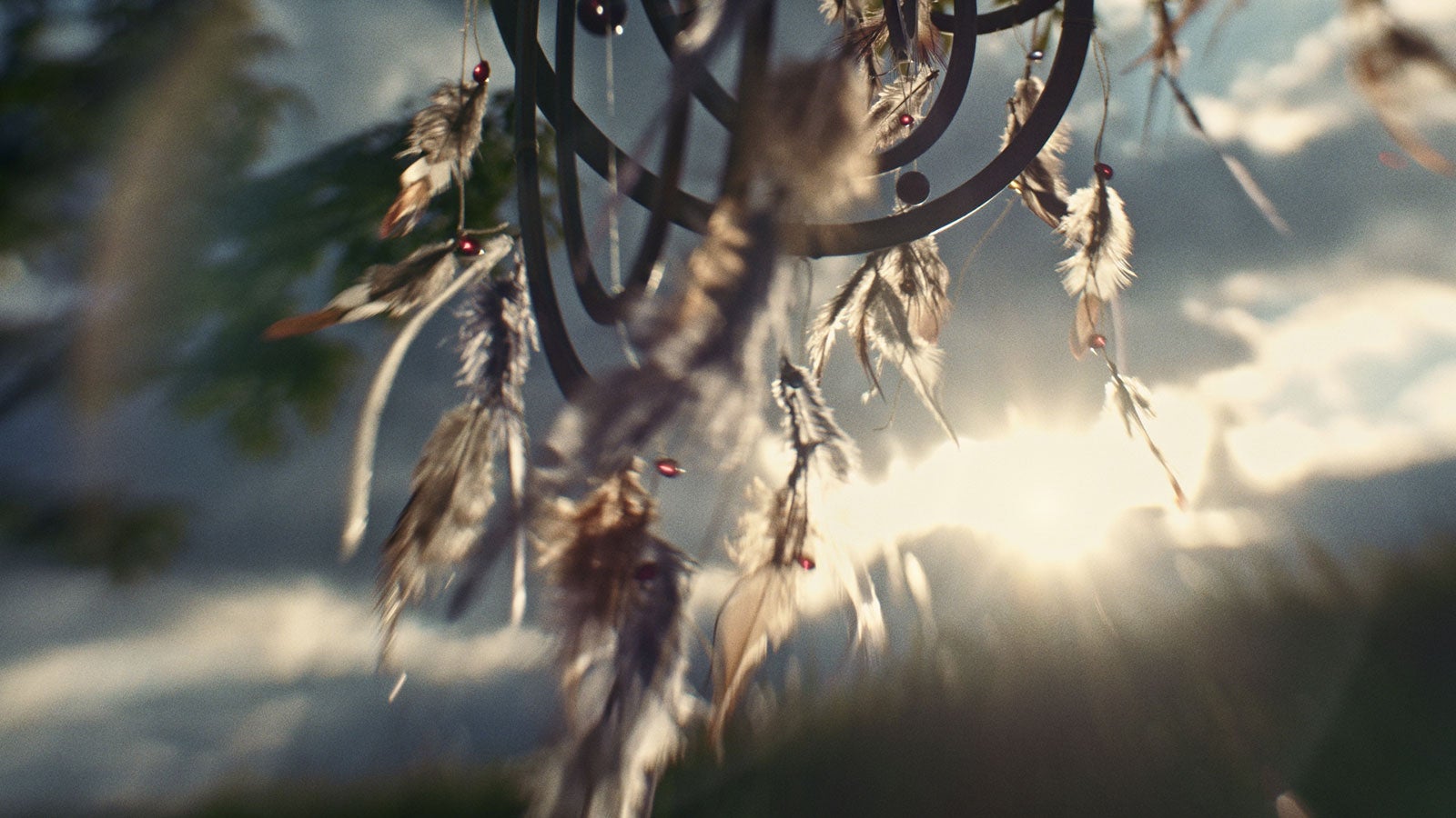 「人生の選択」篇より（C）2019-2020 SQUARE ENIX CO., LTD. All Rights Reserved. Co-Developed by gumi Inc. LOGO ILLUSTRATION:（C）2018 YOSHITAKA AMANO