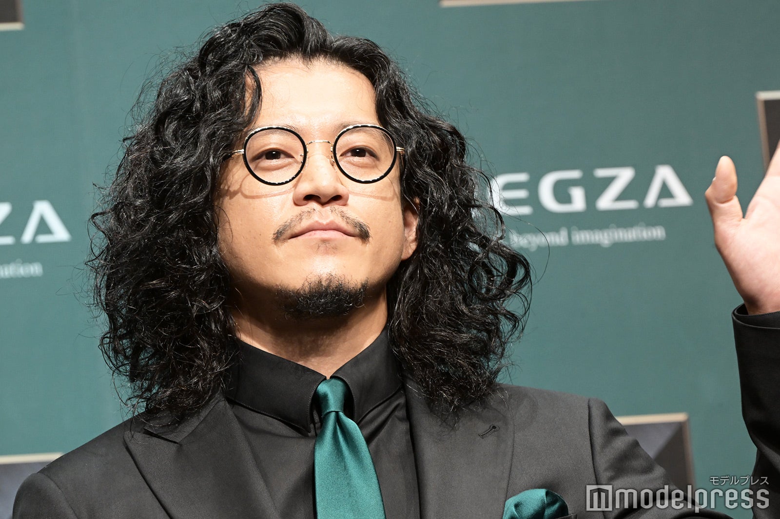 小栗旬（C）モデルプレス