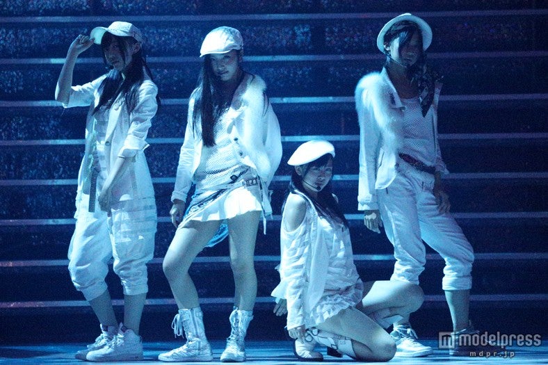 AKB48グループ研修生103名が圧巻のパフォーマンス／（C）AKS