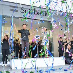 新iPhone発売開始時間になった瞬間の様子