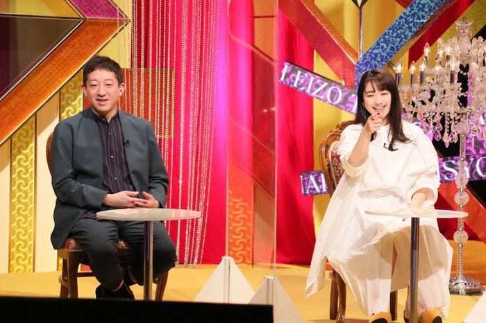 高橋茂雄、平祐奈(C)フジテレビ