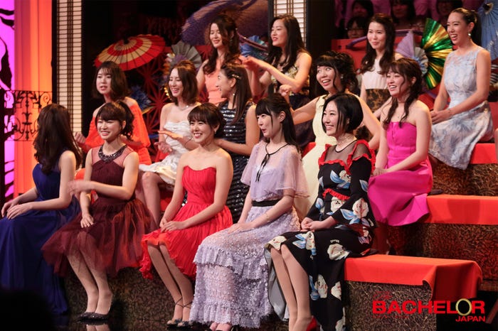 「最終回直前トークスペシャル」(C)2018 Warner Bros. International Television Production Limited. All rights reserved.