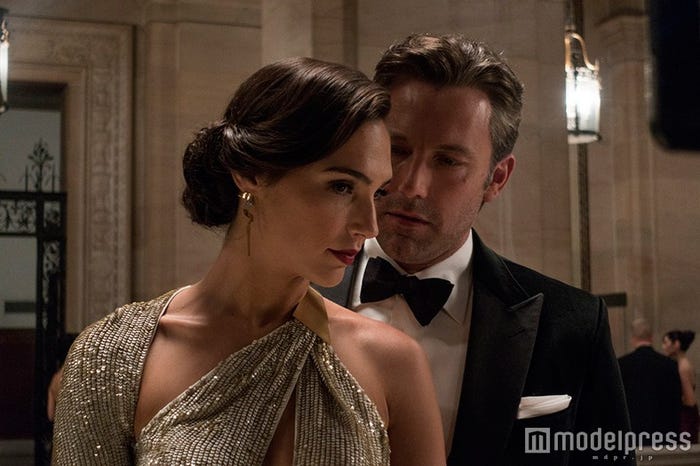 ブルース・ウェイン(バットマン)が持つ“いぶし銀の魅力”が光る(C)2016 WARNER BROS. ENTERTAINMENT INC., RATPAC-DUNE ENTERTAINMENT LLC AND RATPAC ENTERTAINMENT, LLC