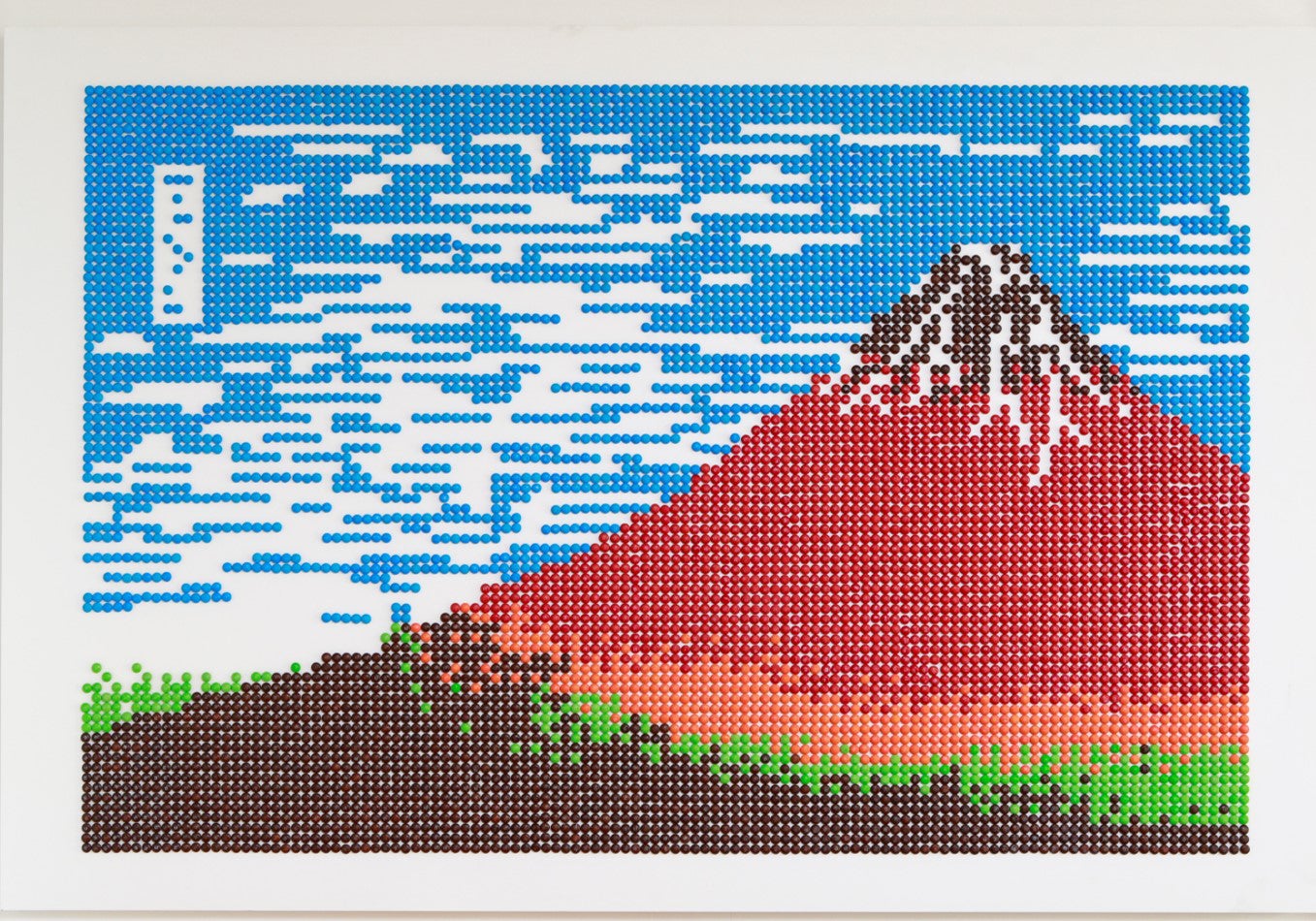 葛飾北斎の「赤富士」／画像提供：マース ジャパン リミテッド