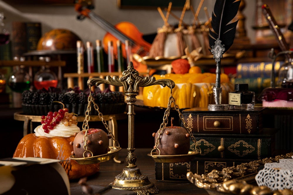 「魔法使いの学校」スイーツ＆ランチビュッフェ／画像提供：ヒルトン東京