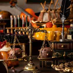 「魔法使いの学校」スイーツ&ランチビュッフェ/画像提供:ヒルトン東京