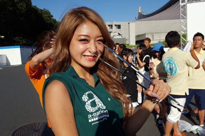 ゴミ拾いの模様