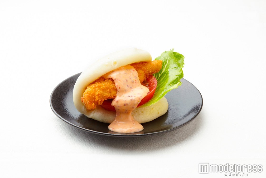 CHINESE青菜：鱈のカオパオスライダー／画像提供：丸の内PR事務局