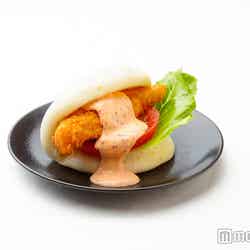 CHINESE青菜：鱈のカオパオスライダー／画像提供：丸の内PR事務局