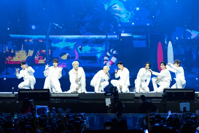 ATEEZ、香港で大トリ迫力ステージ ソンファの誕生日祝福も＜KCON HONG KONG 2024＞