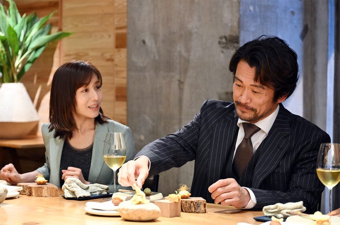 田中みな実、内野聖陽「ブラックペアン シーズン2」第7話より(C)TBS