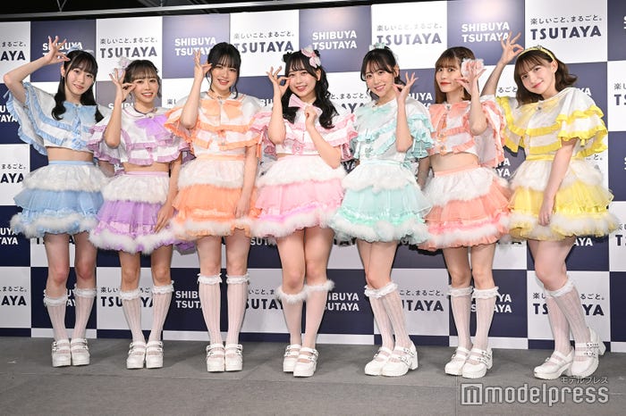 FRUITS ZIPPER/真中まな、仲川瑠夏、鎮西寿々歌、松本かれん、櫻井優衣、月足天音、早瀬ノエル(C)モデルプレス