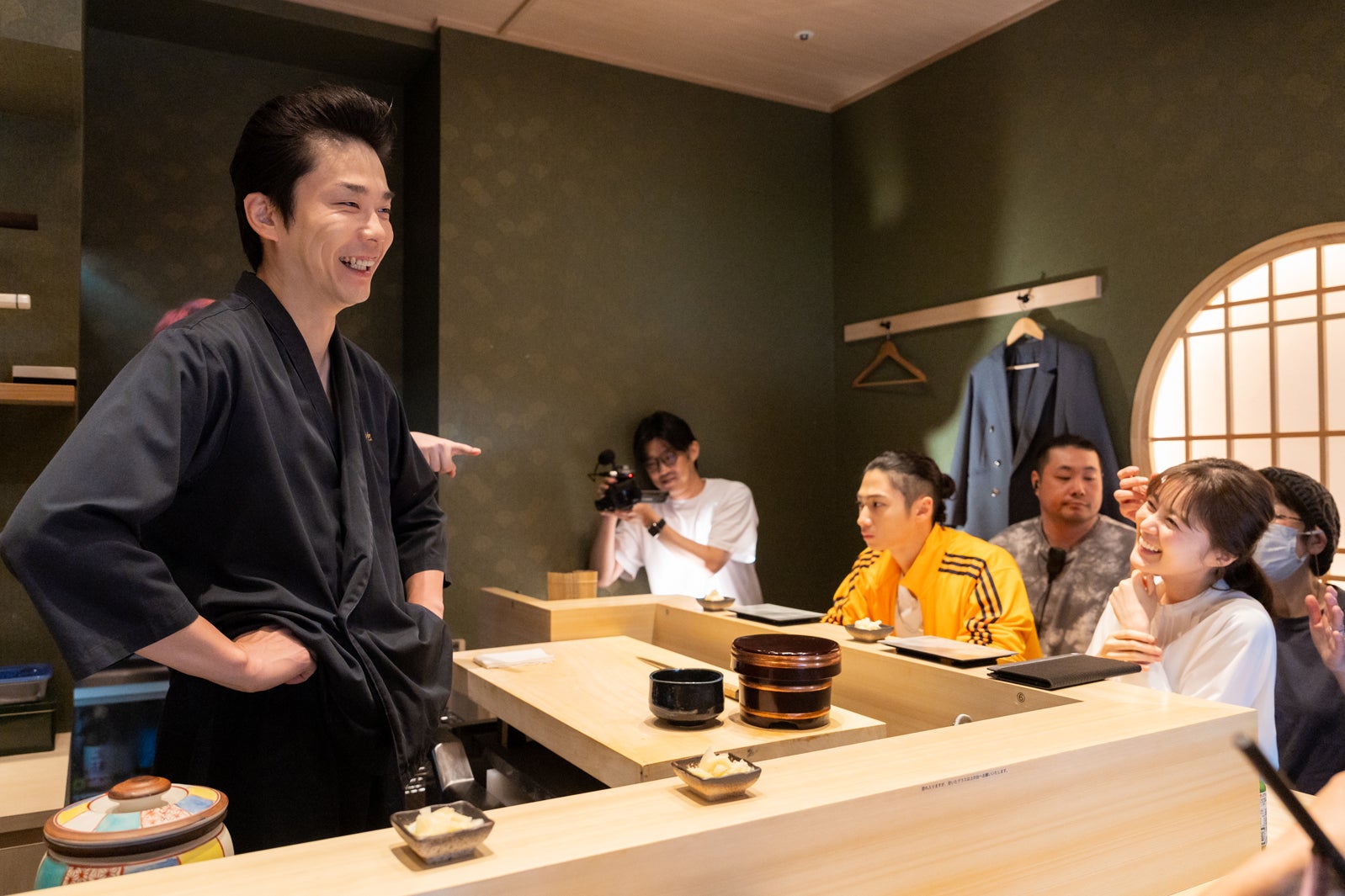 濱家隆一、生田絵梨花（C）ABCテレビ