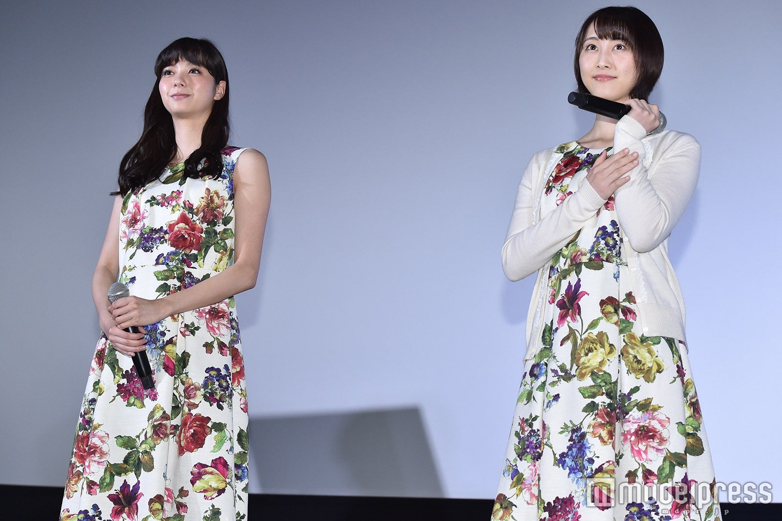 新川優愛、松井玲奈 （C）モデルプレス